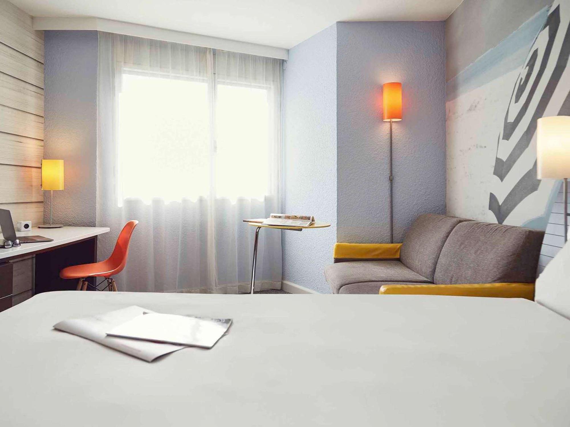 Ibis Styles Toulon La Seyne Sur Mer Exterior foto